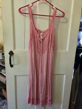 Pink Embroidered Sleeveless Maxi Dress